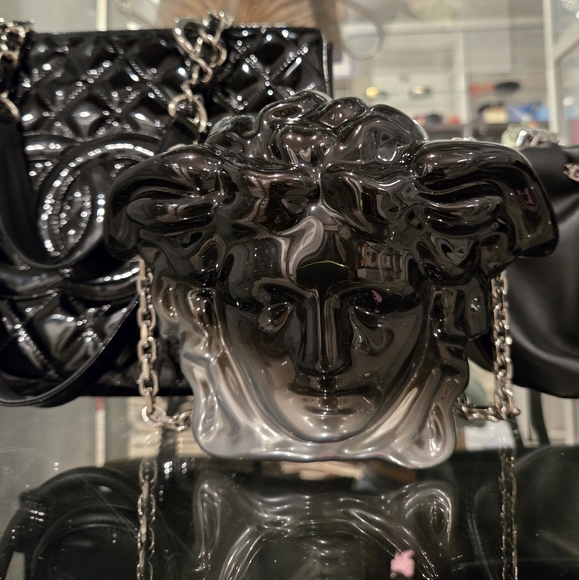 New with box . VERSACE Medusa Head Chain Clutch Black Silver - Picture 2 of 11